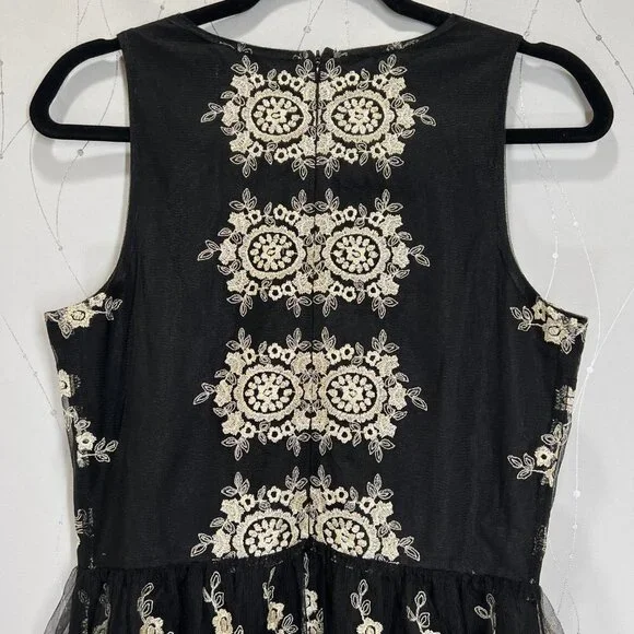 Immaculate BHLDN Black Gold Lace Flourish A-Line Dress $380 - Picture 10 of 11